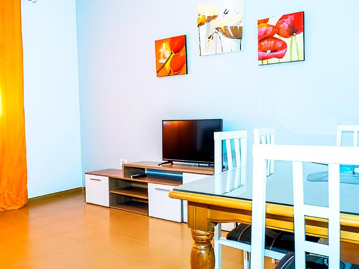Apartamentos Garaje & Aire & Wifi & Solo Familias Y Parejas Conil De La Frontera Exteriör bild